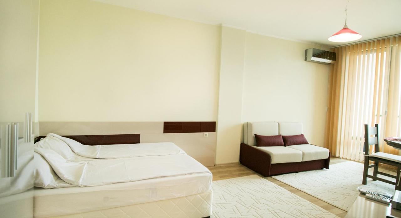 Guest Apartments Trigor City Св. Св. Константин и Елена Екстериор снимка